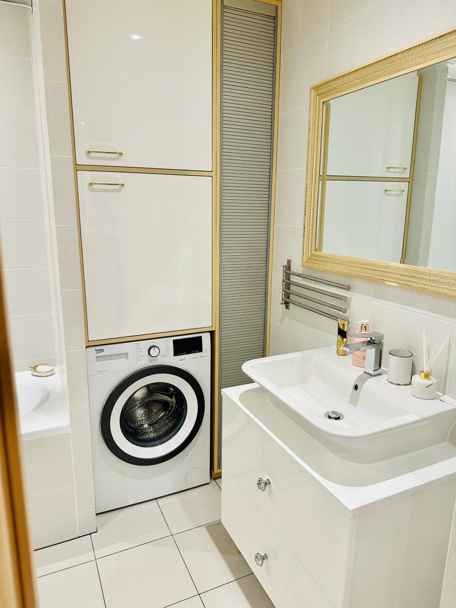 Comfortable In The Center Varşovia Exterior foto